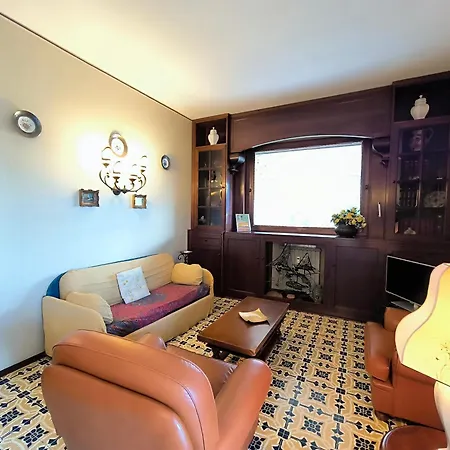 Pettirosso Apartment *